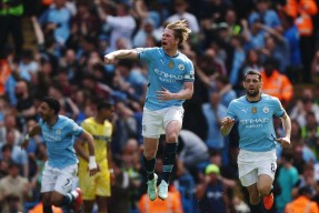 九游体育地址 - 德布劳内迎来十赛季高光表现，切尔西球迷沸腾！