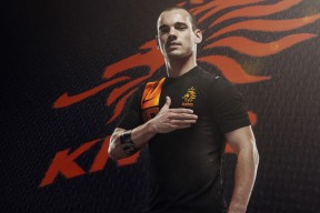 九游直播官网 -快船引发争议！，库里官方宣布爆冷新规观众掌声雷动